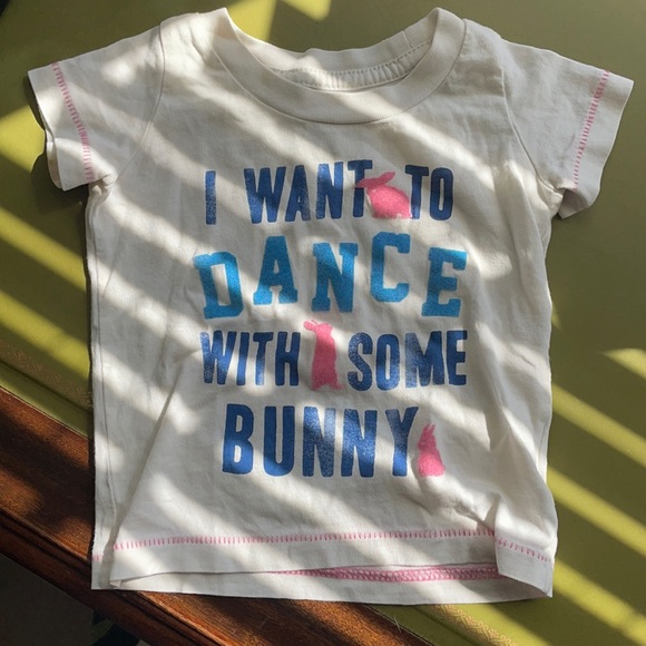 Peek…little peanut - Picture 1 of 2